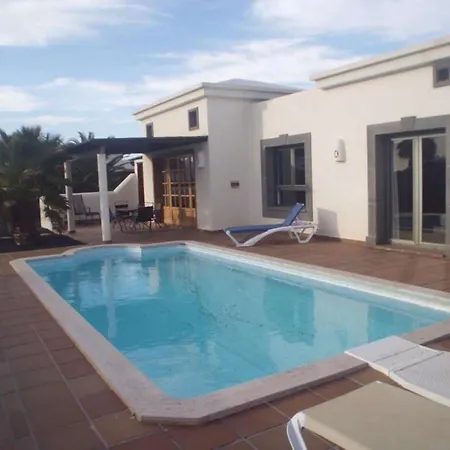Playa Blanca Sleeps 4 Pool Wifi * Πλάγια Μπλάνκα