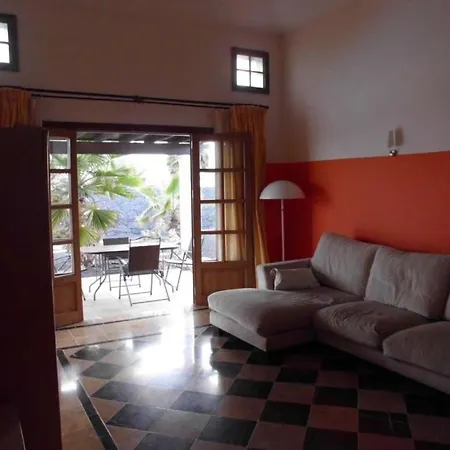 Playa Blanca Sleeps 4 Pool Wifi
