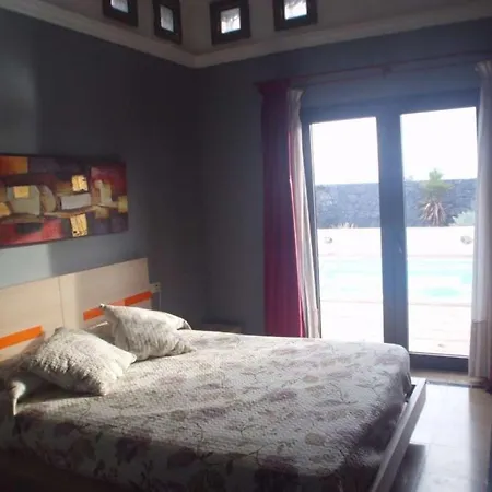 Playa Blanca Sleeps 4 Pool Wifi